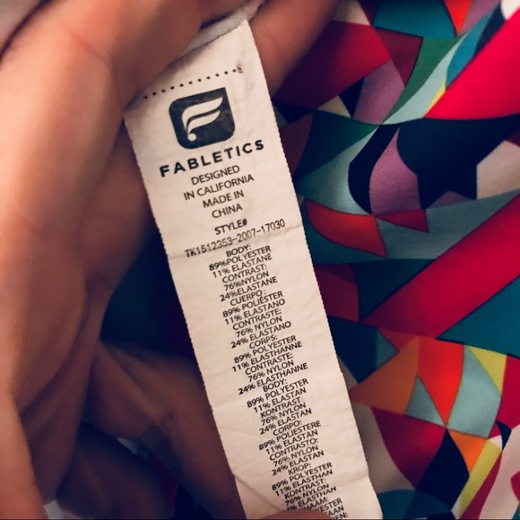 Fabletics cross-back athletic tank in geo multi XS - Picture 4 of 5